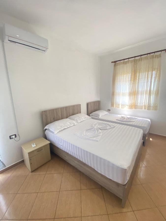 Grey Villa Golem  Extérieur photo